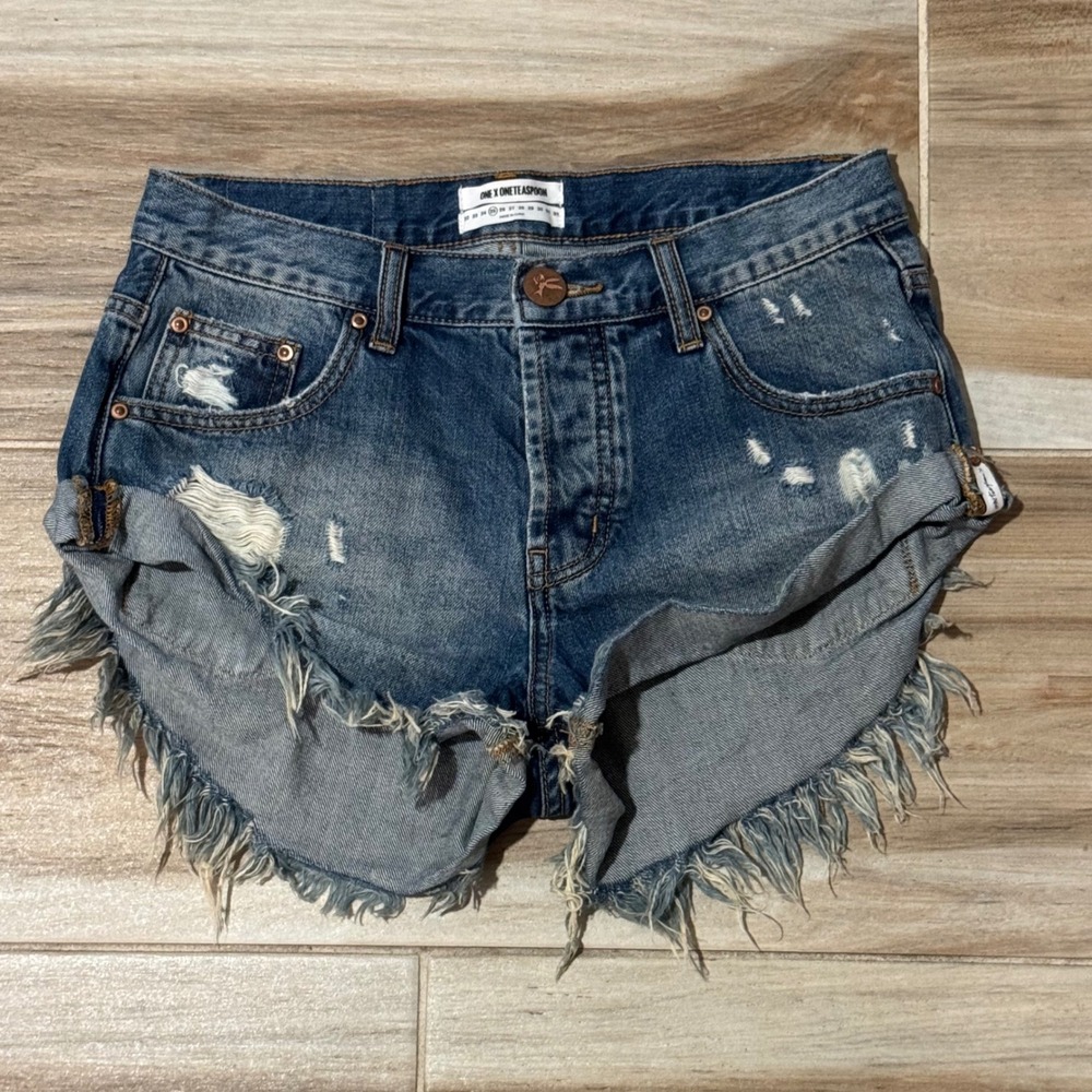 One Teaspoon Bandits Denim Shorts Distressed Blue Raw Hem Size 25 Button Fly